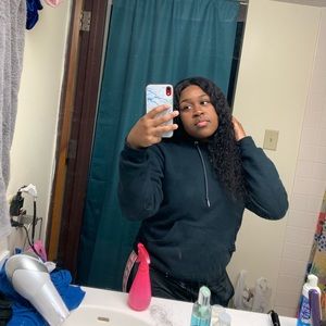 Meet your Posher, Kendia